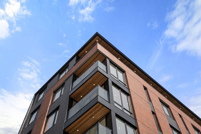 595 Albany Street PH, Boston, MA 02118