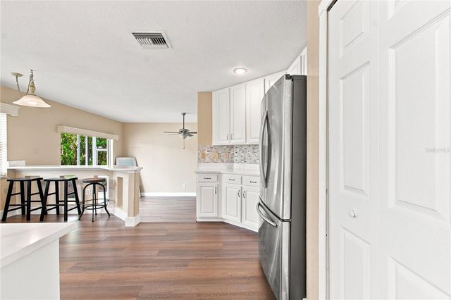 7326 YARDLEY WAY, Tampa, FL 33647
