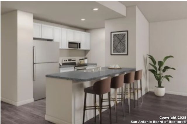 701 Cadena Loop, Kenedy, TX 78119