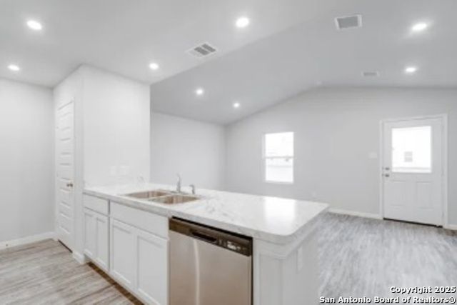 701 Cadena Loop, Kenedy, TX 78119