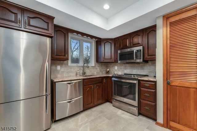 179 Brahma Ave, Bridgewater Twp., NJ 08807