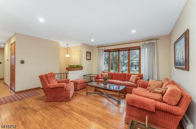 179 Brahma Ave, Bridgewater Twp., NJ 08807