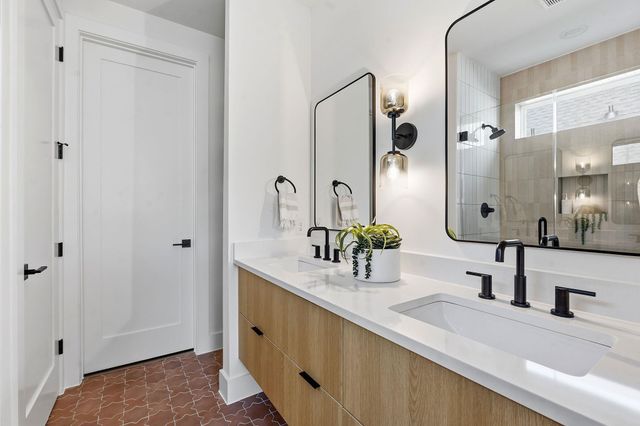 5708 Nancy DR 3, Austin, TX 78745