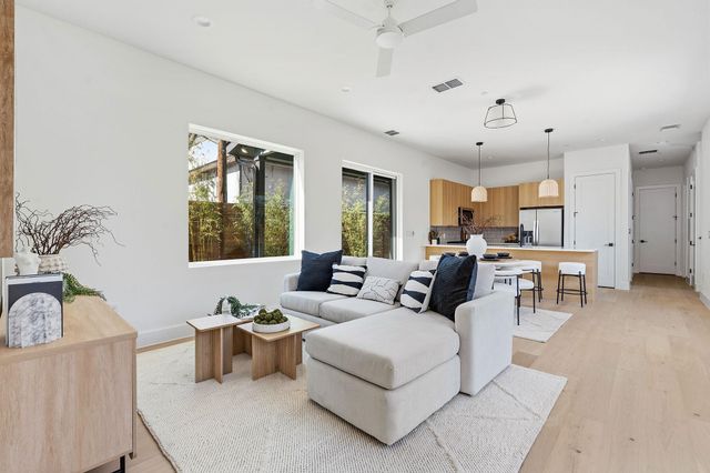 5708 Nancy DR 3, Austin, TX 78745