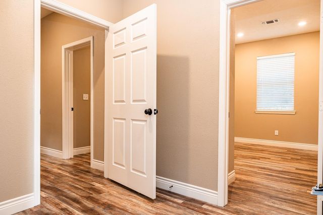 1306 S Austin Street, Brenham, TX 77833