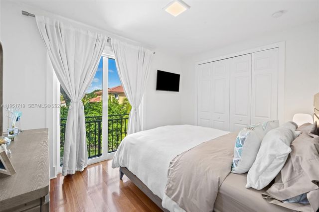 6061 SW 13th St, West Miami, FL 33144