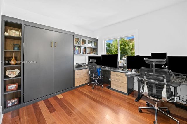 6061 SW 13th St, West Miami, FL 33144