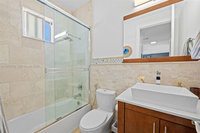 6061 SW 13th St, West Miami, FL 33144