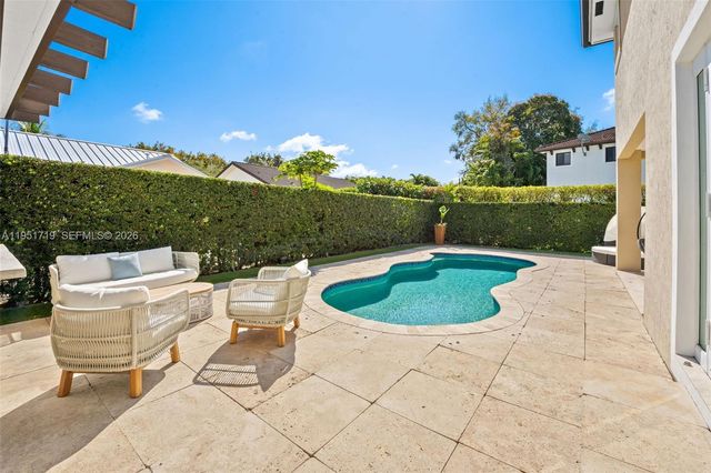 6061 SW 13th St, West Miami, FL 33144