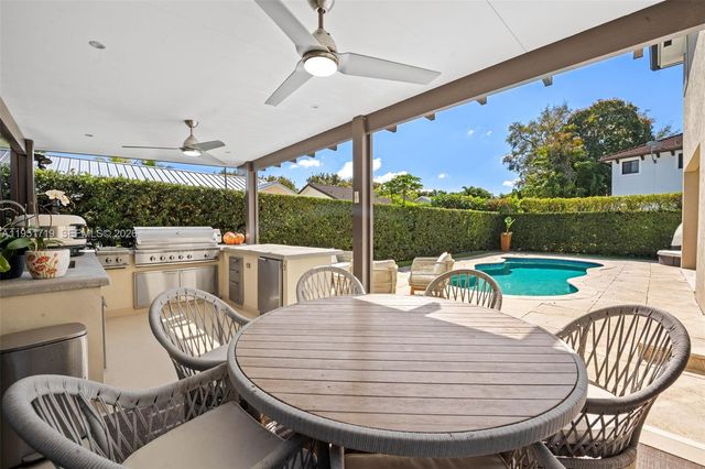 6061 SW 13th St, West Miami, FL 33144