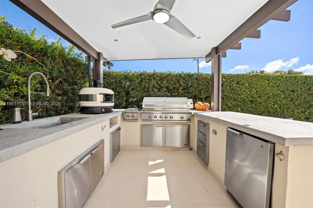 6061 SW 13th St, West Miami, FL 33144