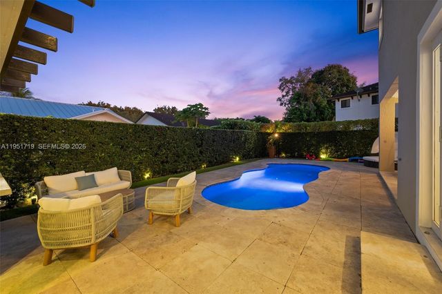 6061 SW 13th St, West Miami, FL 33144