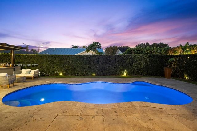 6061 SW 13th St, West Miami, FL 33144