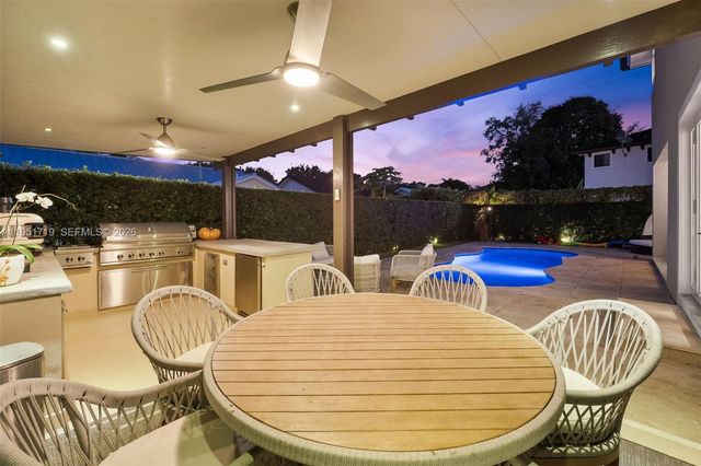 6061 SW 13th St, West Miami, FL 33144