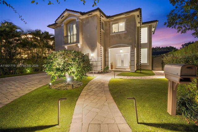 6061 SW 13th St, West Miami, FL 33144