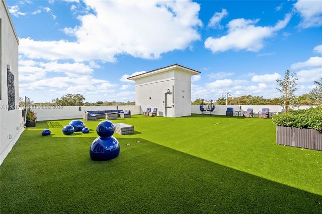 6061 SW 13th St, West Miami, FL 33144