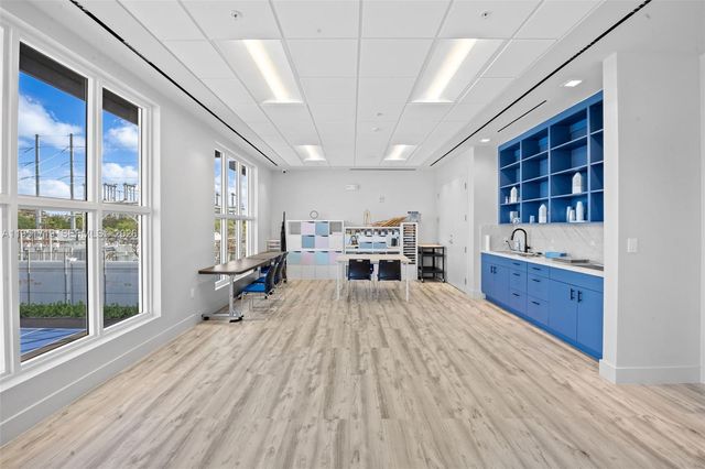 6061 SW 13th St, West Miami, FL 33144