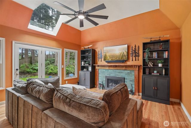 2019 214th Street SW, Brier, WA 98036