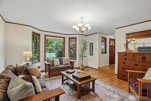 2019 214th Street SW, Brier, WA 98036