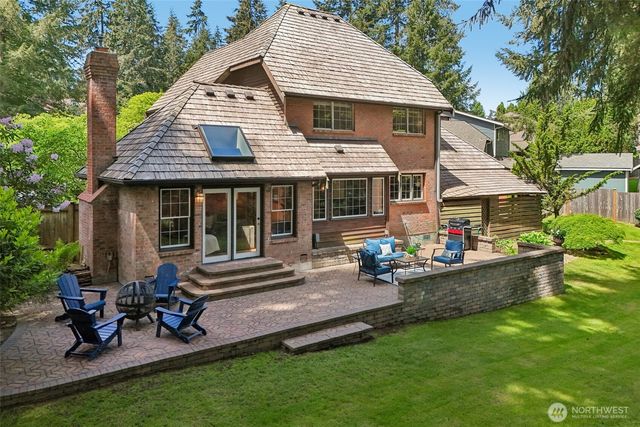 2019 214th Street SW, Brier, WA 98036