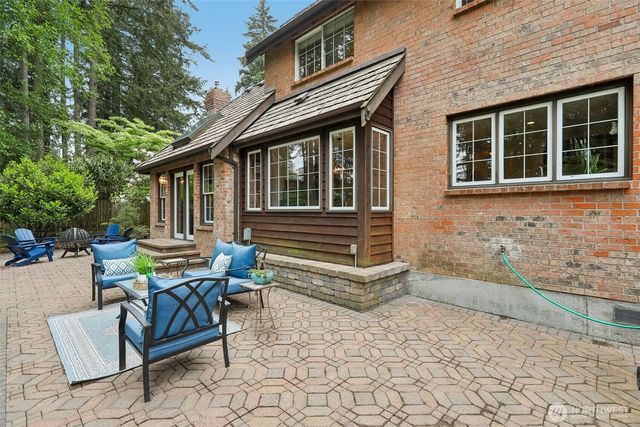 2019 214th Street SW, Brier, WA 98036
