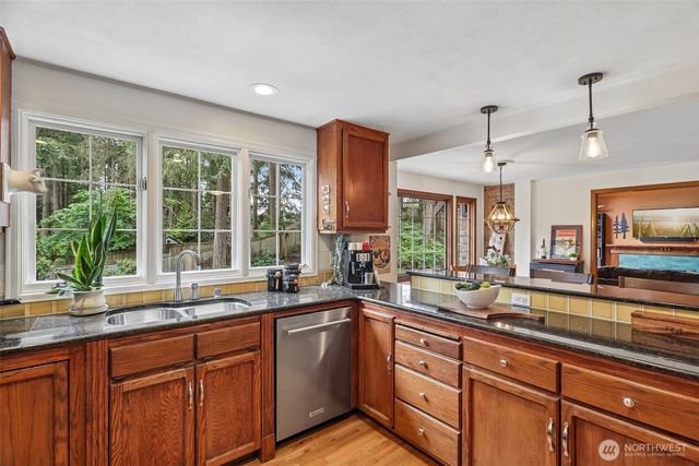 2019 214th Street SW, Brier, WA 98036