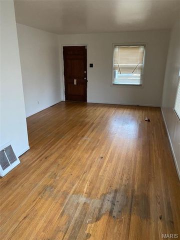 244 Presley Drive, St Louis, MO 63137