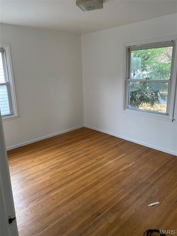 244 Presley Drive, St Louis, MO 63137