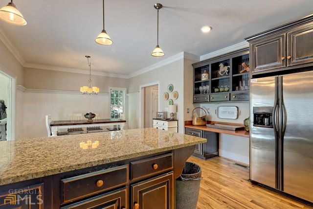 643 Washington Street, Clarkesville, GA 30523
