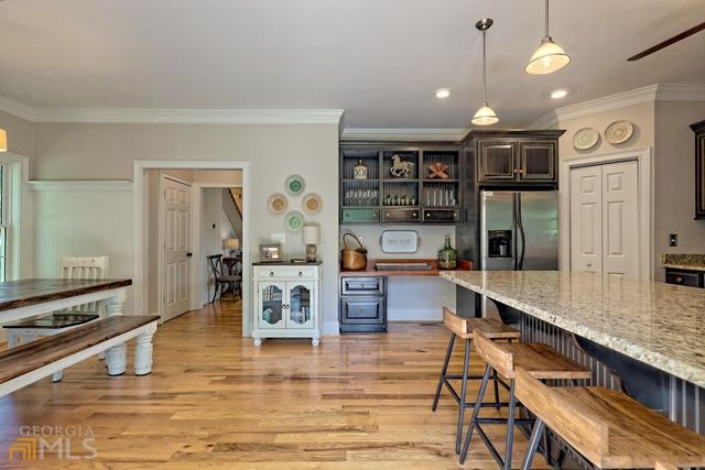 643 Washington Street, Clarkesville, GA 30523