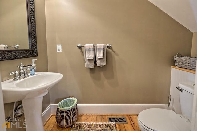 643 Washington Street, Clarkesville, GA 30523