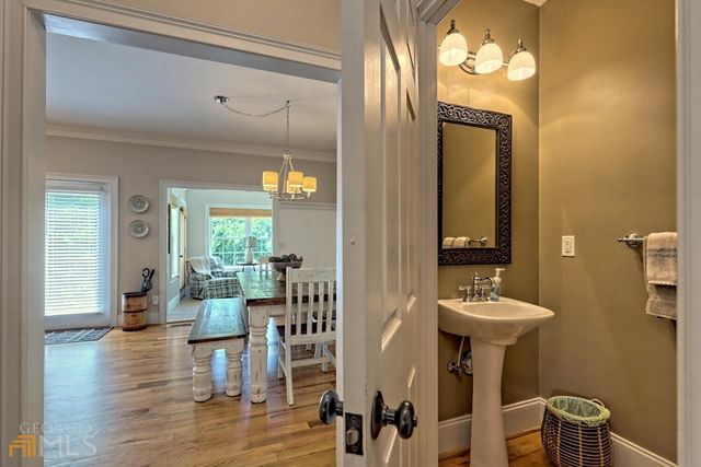 643 Washington Street, Clarkesville, GA 30523