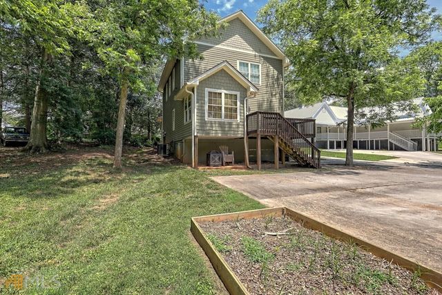 643 Washington Street, Clarkesville, GA 30523