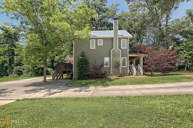 643 Washington Street, Clarkesville, GA 30523