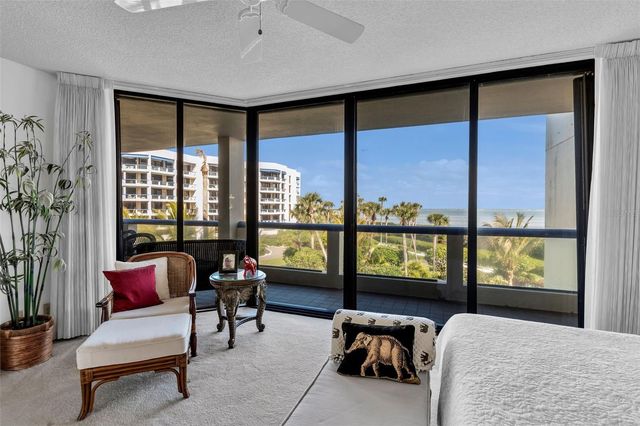 2110 HARBOURSIDE DRIVE 523, Longboat Key, FL 34228