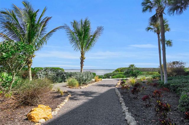 2110 HARBOURSIDE DRIVE 523, Longboat Key, FL 34228