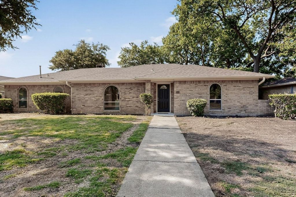 812 Lake Highlands Drive, Allen, TX 75002