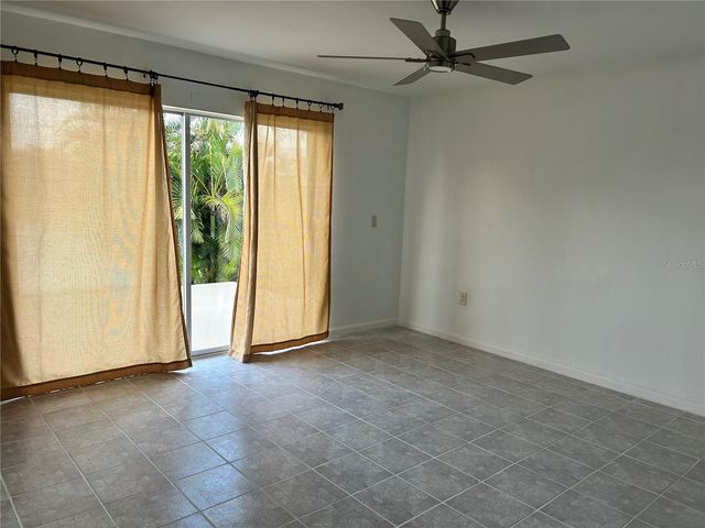 8611 51ST AVENUE W, Bradenton, FL 34210