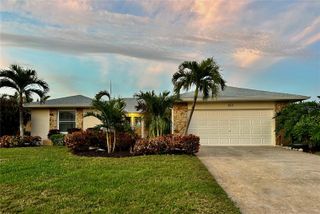 8611 51ST AVENUE W, Bradenton, FL 34210