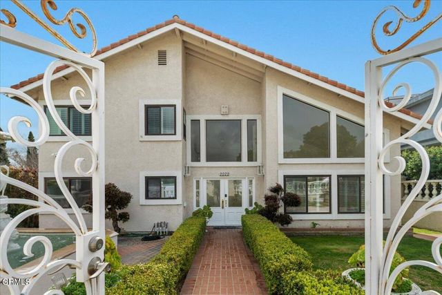 2222 Pier Avenue, Santa Monica, CA 90405