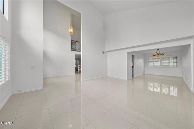 2222 Pier Avenue, Santa Monica, CA 90405