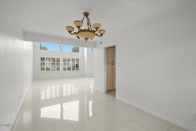 2222 Pier Avenue, Santa Monica, CA 90405