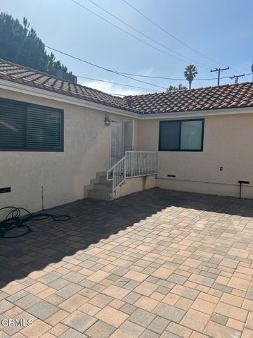 2222 Pier Avenue, Santa Monica, CA 90405