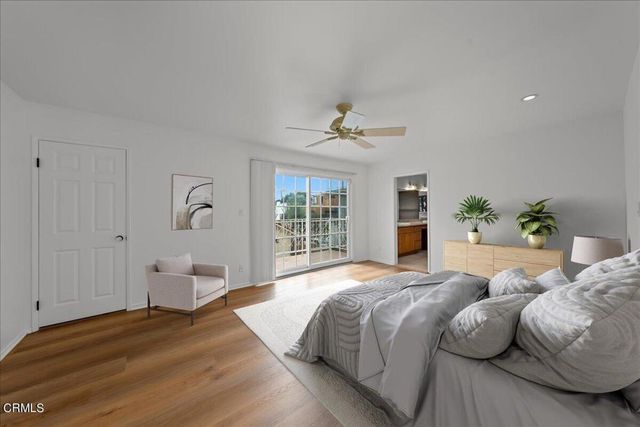 2222 Pier Avenue, Santa Monica, CA 90405