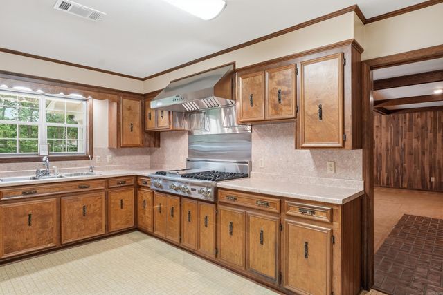 38 Garrett Lane, Greenbrier, AR 72058