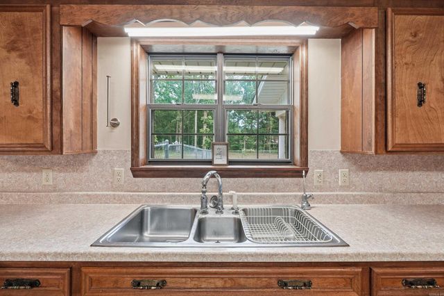 38 Garrett Lane, Greenbrier, AR 72058