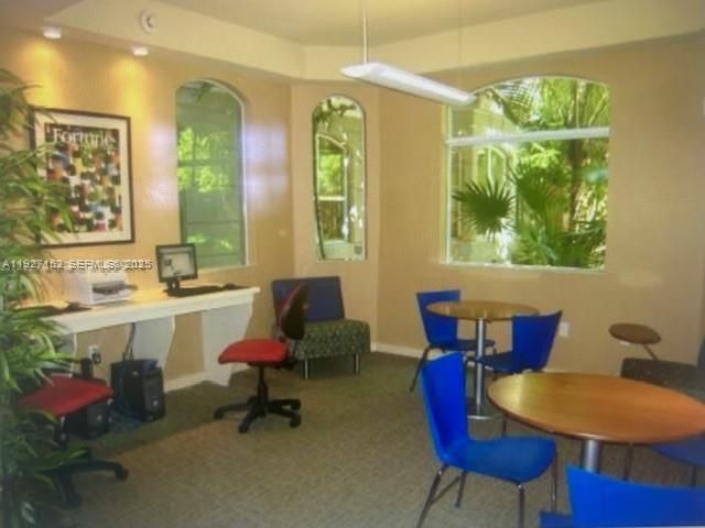 6001 SW 70th St 419, South Miami, FL 33143