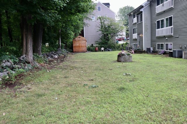 38 Walker St 12, Lowell, MA 01854