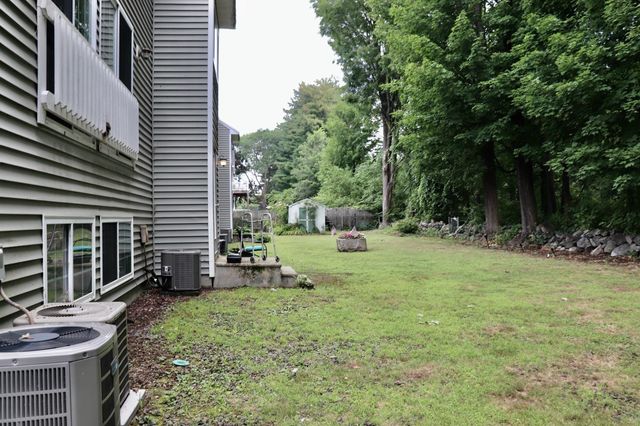 38 Walker St 12, Lowell, MA 01854