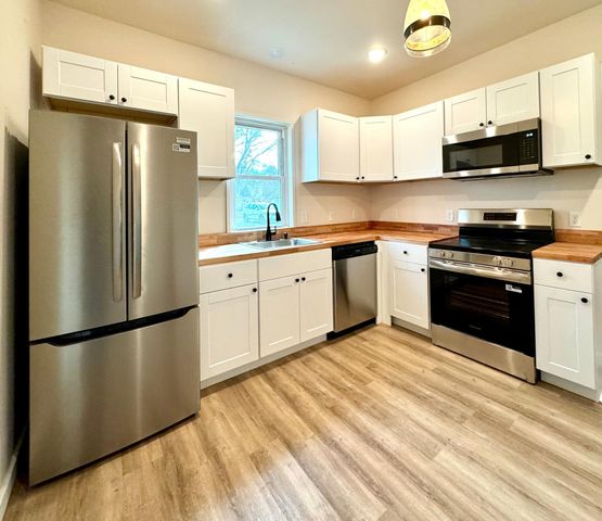 420 D Street NE, Brainerd, MN 56401